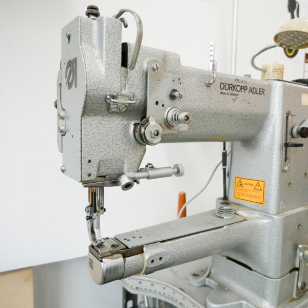 Machine à coudre cylindrique